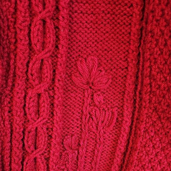 Men's Red Cable Knit Sweater - Picture 2 of 8